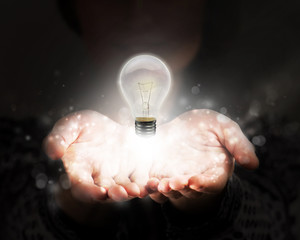 遥遥领先的造句