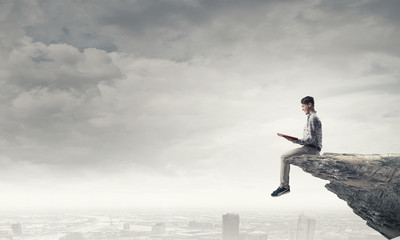 小学生五年级分数口算题（有答案的）50道？